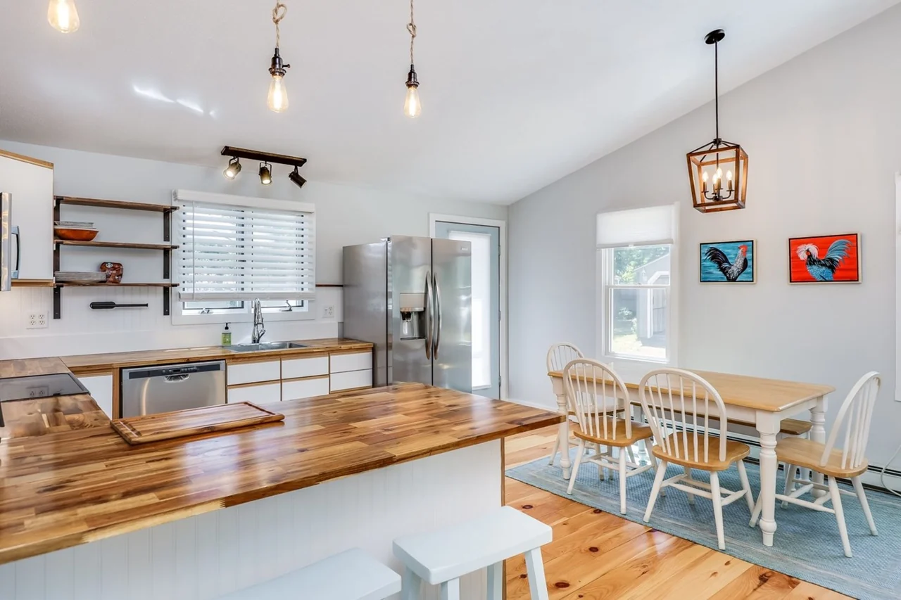 Dining table beside the kitchen