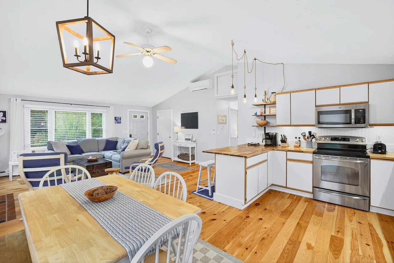 Dining and kitchen spaces at Cherrystone